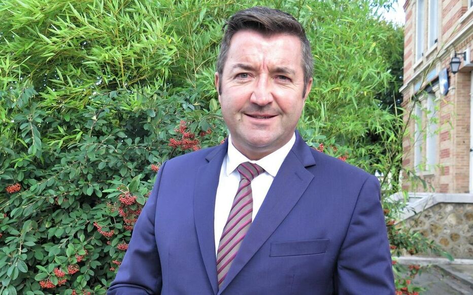 L’agresseur de Karl Olive, maire de Poissy, condamné&nbsp;